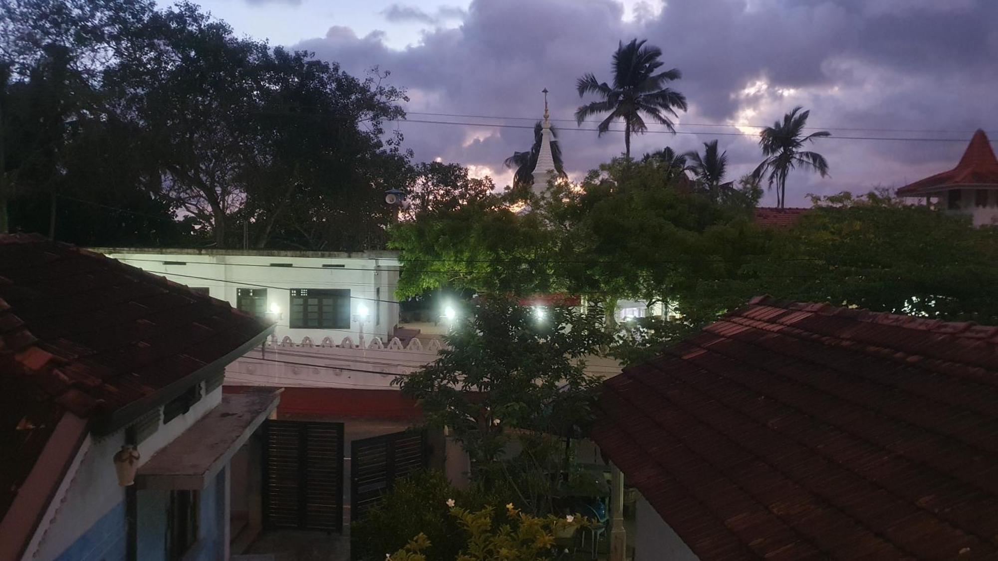 Hotel Margaret House Mirissa Exterior foto
